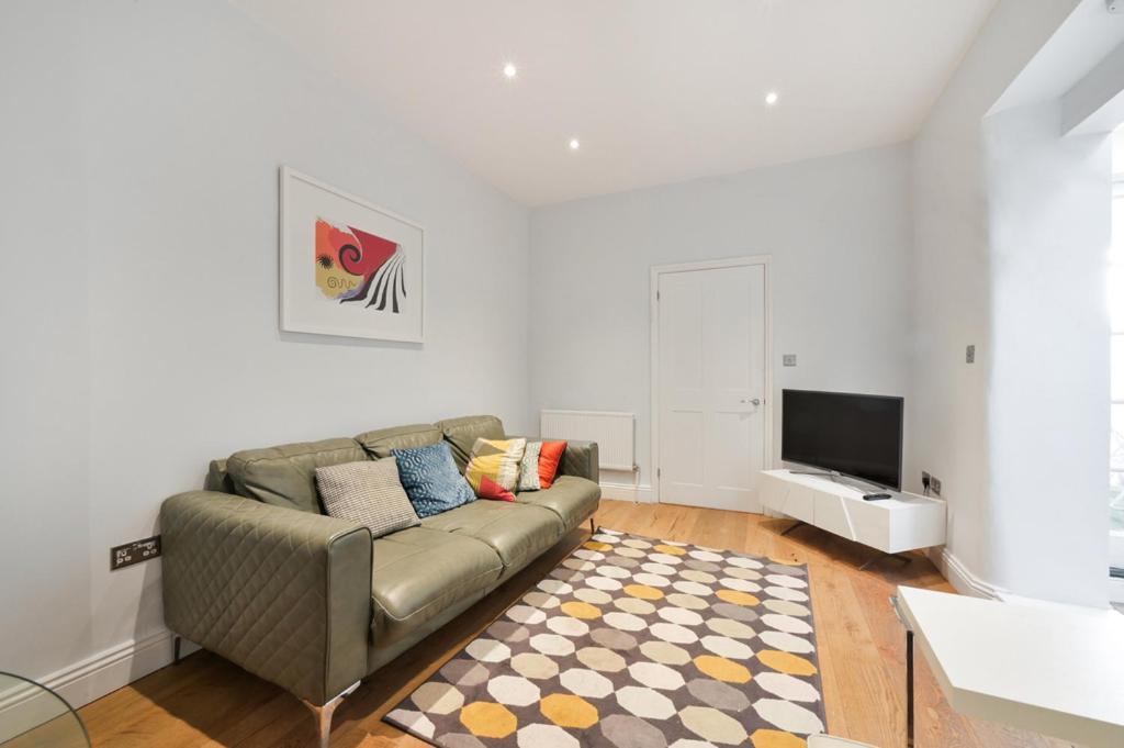 Cozy Hideaway In South Ken! Lejlighed London Eksteriør billede