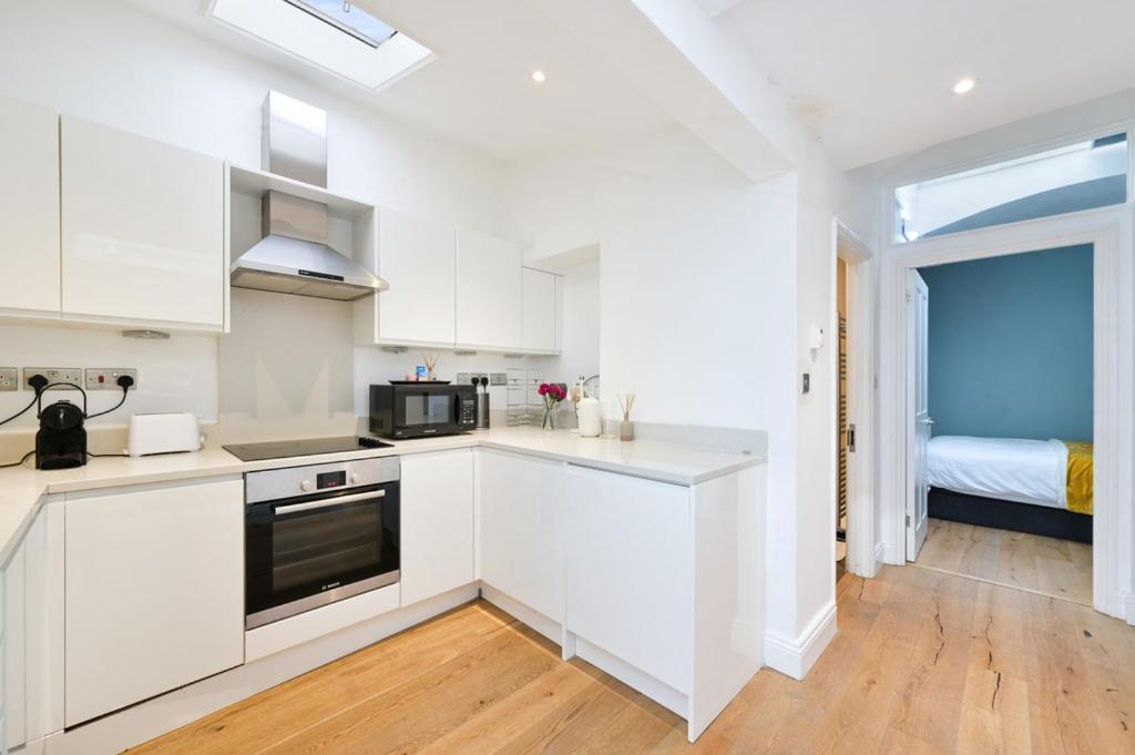 Cozy Hideaway In South Ken! Lejlighed London Eksteriør billede