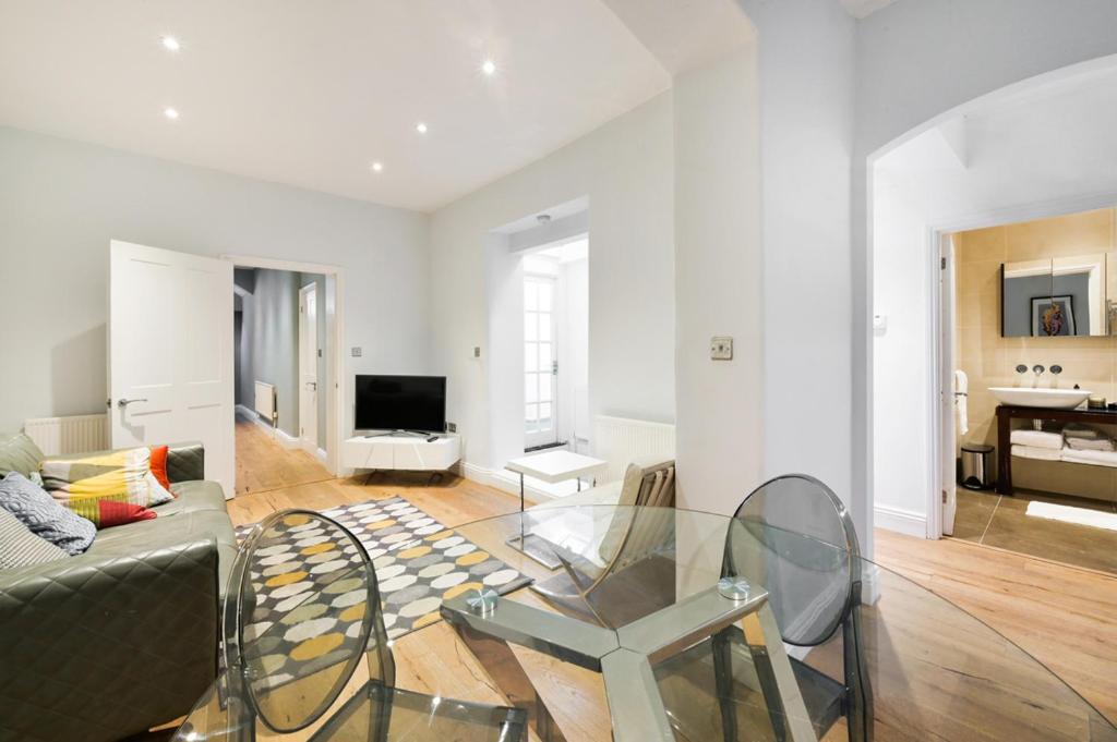 Cozy Hideaway In South Ken! Lejlighed London Eksteriør billede